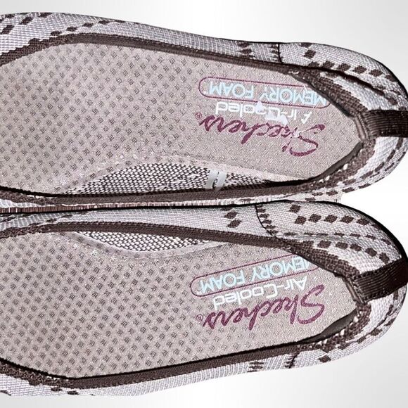 Women's Skechers, Cleo 2.0 - Be Amazed Flat Tan Size 7 - Picture 12 of 14